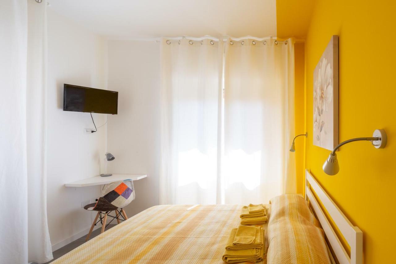 Castelvi Rooms Кальяри Экстерьер фото